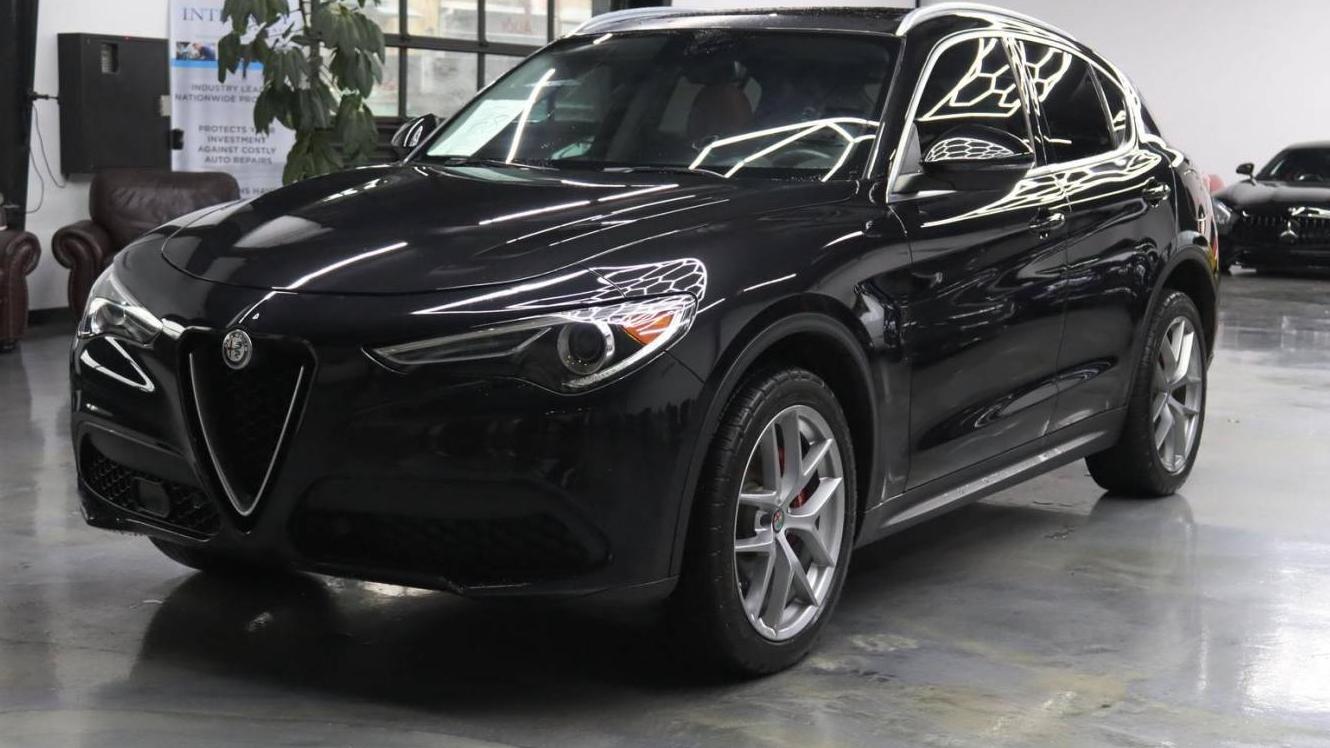 ALFA ROMEO STELVIO 2018 ZASFAKBN5J7C22027 image